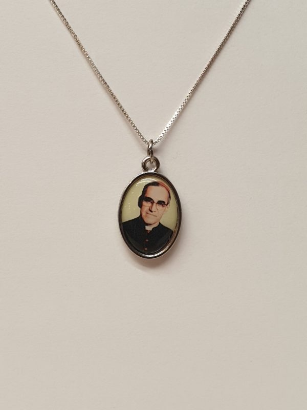 Medaglia di San Oscar Arnulfo Romero in metallo