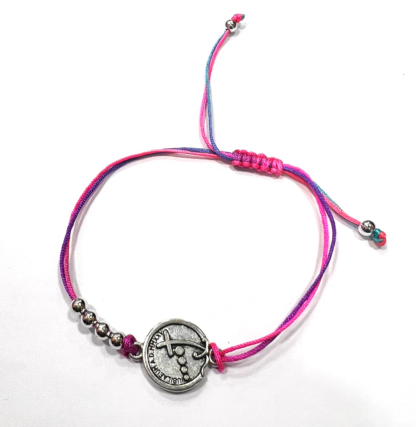 bracciale laccio 3 Bracciali colorati del Giubileo